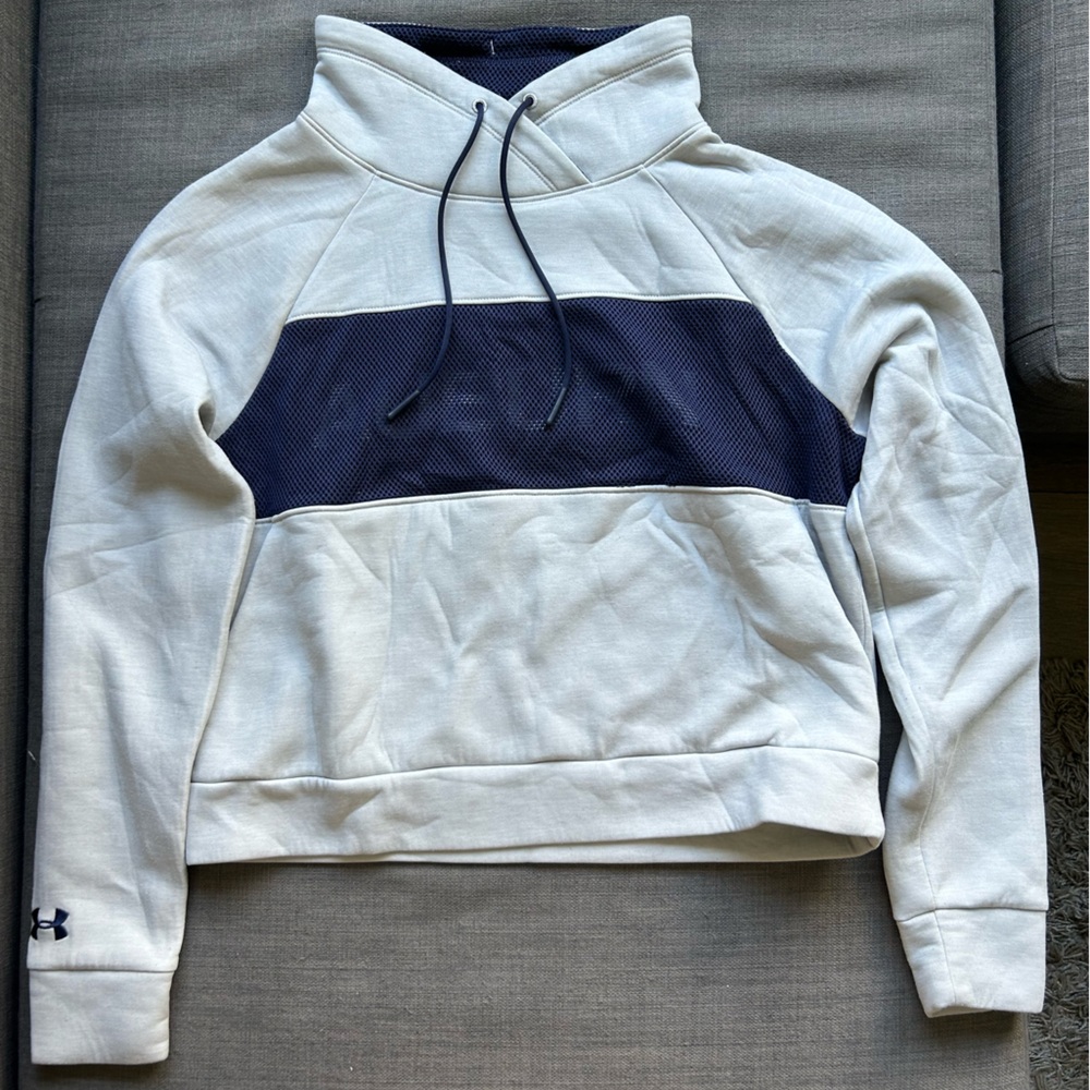 Auburn under armour crop sweatshirt with mock neck size medium